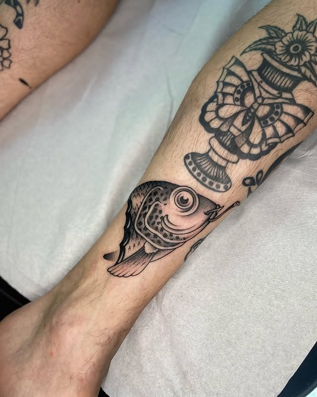 oll-tatoueur-talence-bordeaux-medieval-trad-2