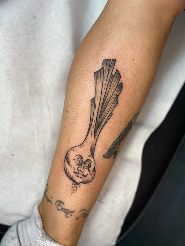 oll-tatoueur-talence-bordeaux-medieval-trad-3