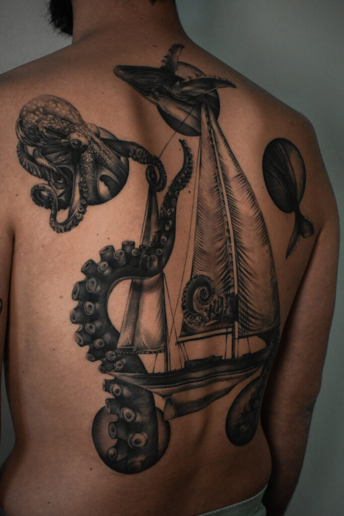 ugo-messebasse-tatoueur-talence-anyway77-bordeaux-tatouage-realiste-surrealiste-noir-et-gris-1